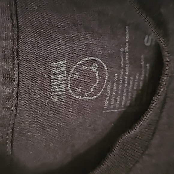 Nirvana Unplugged Graphic T - Picture 3 of 3